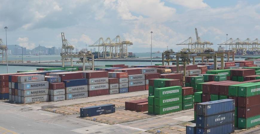Williams said if the new tariff rate causes just a 10% reduction in exports to the US, it will cost the nation RM20 billion, which is RM670 for every Malaysian. – Masry Che Ani/theSun