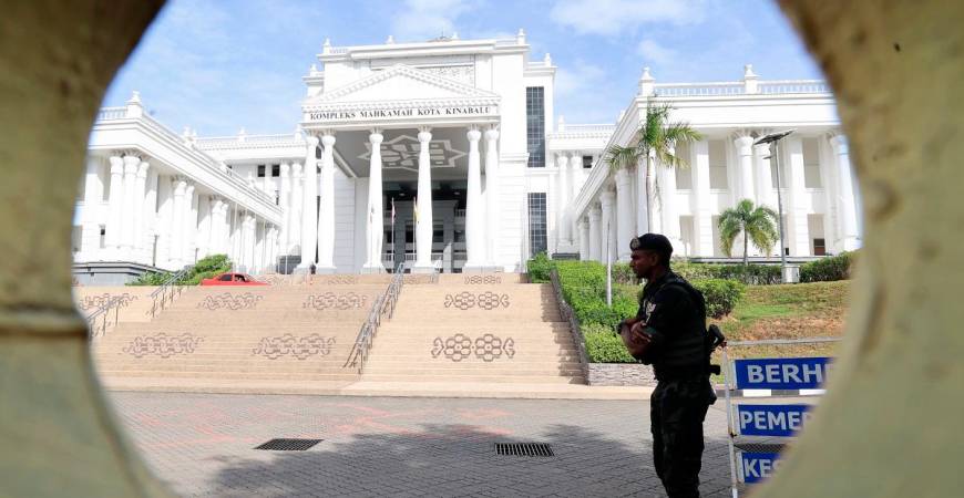 - fotoBERNAMA