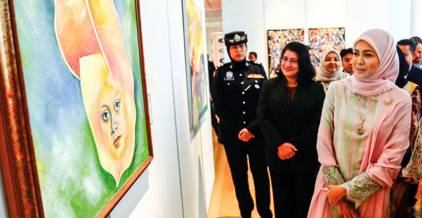 The Tengku Permaisuri of Selangor Tengku Permaisuri Norashikin visiting the Bank Negara Malaysia Museum and Art Gallery after opening the Asean Fabrics Symposium 2025 in Kuala Lumpur yesterday. – theSunpix
