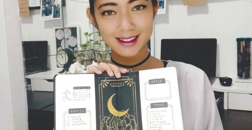 Yana shares her bullet journalling journey via Youtube and Instagram.