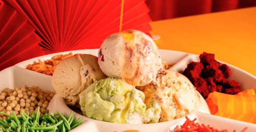 Inside Scoop’s Ice Cream Yee Sang.