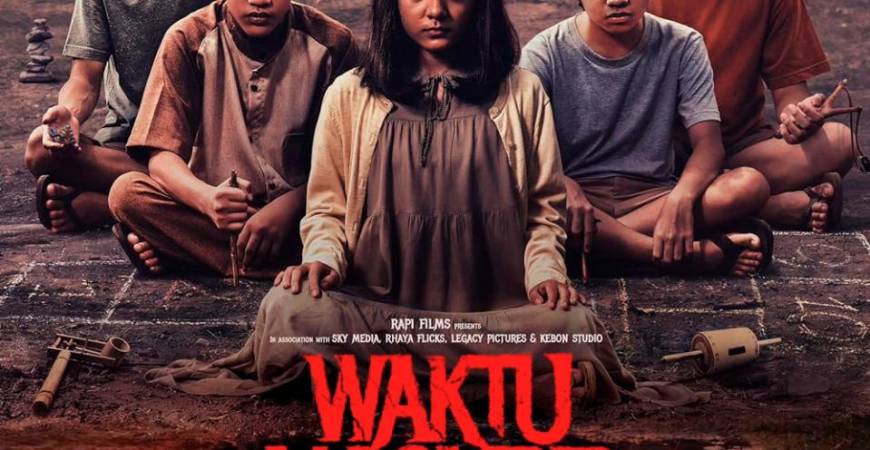 Waktu Maghrib 2 is an Indonesian horror film directed by Sidharta Tata. – ALL PICS FROM IMDB
