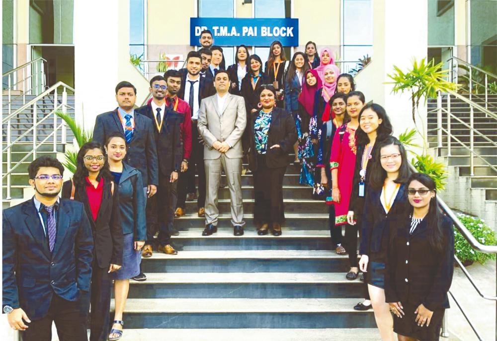MIU’s Business and Accounting students during their trip to India.