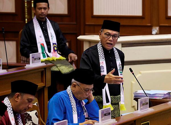 Datuk Seri Wan Rosdy Wan Ismail–fotoBernama