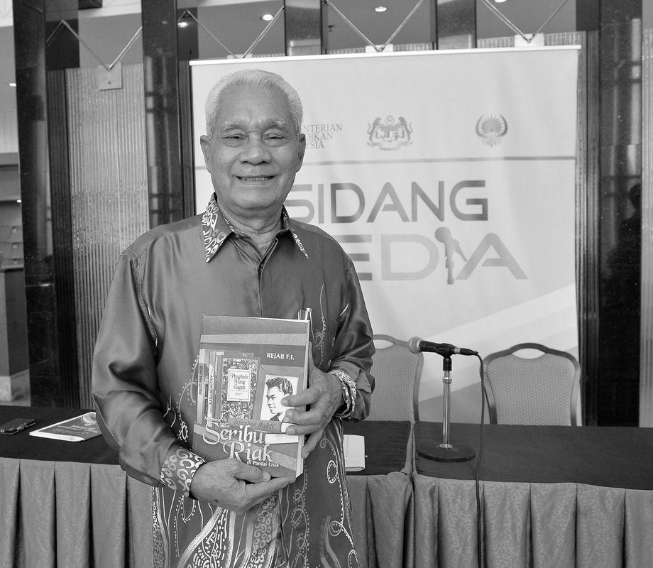 Credit: FB Dewan Sastera