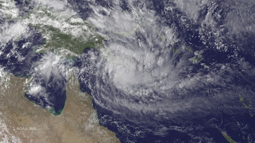 Severe tropical cyclone bears down on north Australia coast