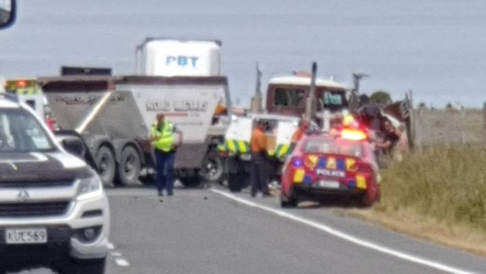 The scene of the accident which claimed the lives of three Sabahans in New Zealand. — Pix from www.stuff.co.nz/