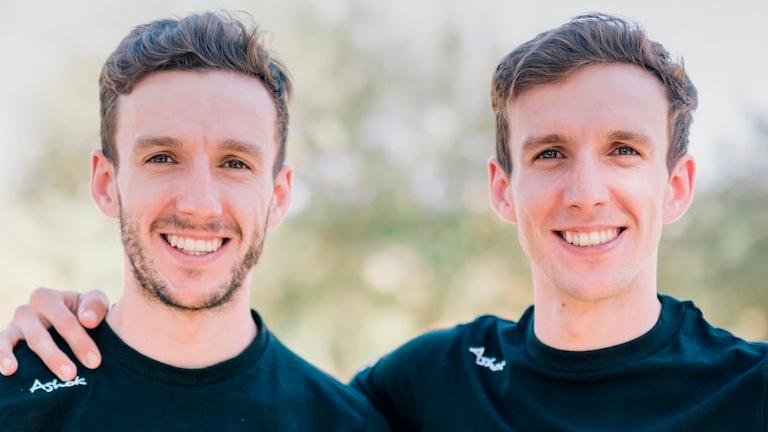 Twin brothers Adam (left) and Simon Yates.