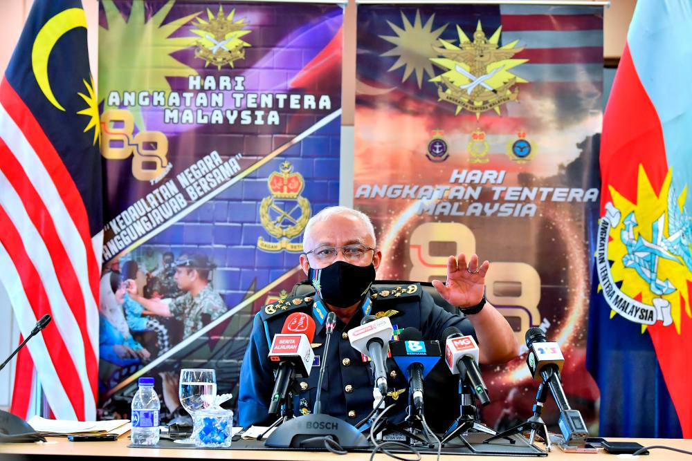 Malaysian Chief of Defence Forces Gen Tan Sri Affendi Buang. BERNAMApix