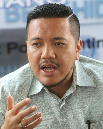 PKR leader clarifies he did not call for ban on any type of school