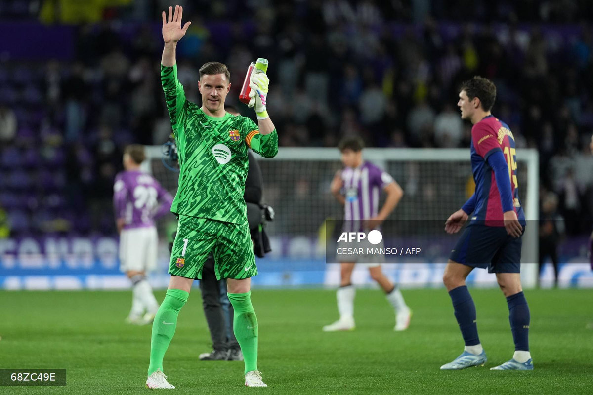 Barcelona's German goalkeeper #01 Marc-Andre Ter Stegen celebrates at the end of the Spanish league football match between Real Valladolid FC and FC Barcelona at the Jose Zorrilla stadium in Valladolid on May 3, 2025. - AFP
