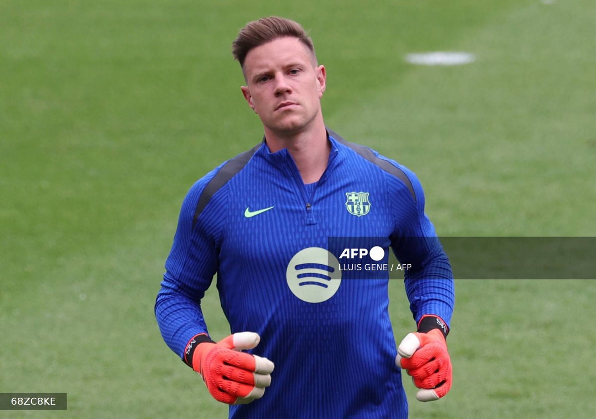 Barcelona's German goalkeeper #01 Marc-Andre Ter Stegen takes part in a training session on the eve of the UEFA Champions League football match between AS Monaco and FC Barcelona at the Joan Gamper training ground in Sant Joan Despi, near Barcelona, on September 18, 2024. - AFP