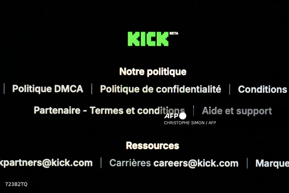 This photograph shows a view of a screen displaying a view of the website of the Australian live-streaming video platform Kick, in Marseille, south-eastern France, on August 21, 2025. - Christophe SIMON / AFP