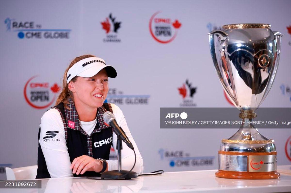 MISSISSAUGA, ONTARIO - AUGUST 24: Brooke M. Henderson of Canada speaks to the media after winning the CPKC Women's Open 2025 at Mississaugua Golf and Country Club on August 24, 2025 in Mississauga, Ontario. - Getty Images via AFP