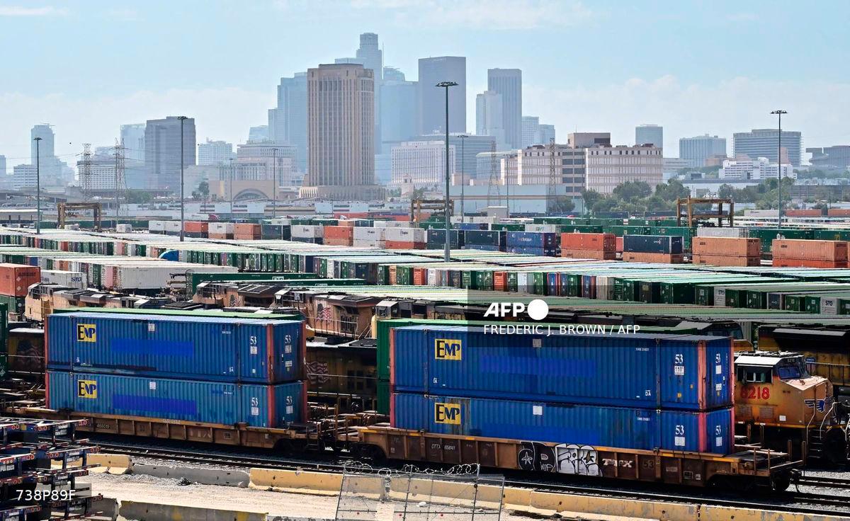 Shipping containers are seen at the rail yard at the LATC-Union Pacific Los Angeles Transportation Center on September 2, 2025 in Los Angeles. - AFP
