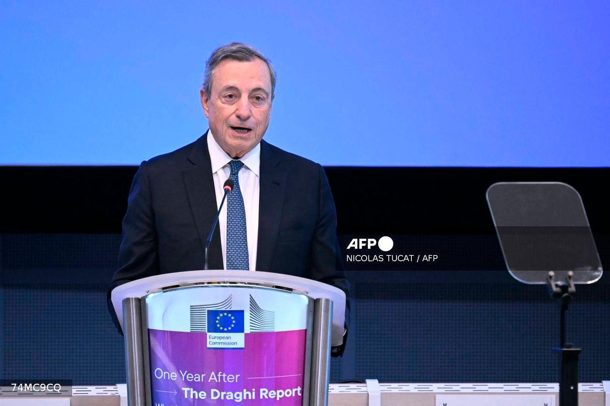 Italian economist and former European Central Bank (ECB) president Mario Draghi gives a press conference to review progress one year after the “Draghi report” on the Future of European Competitiveness, at the EU headquarters in Brussels, on September 16, 2025. (Photo by NICOLAS TUCAT / AFP)