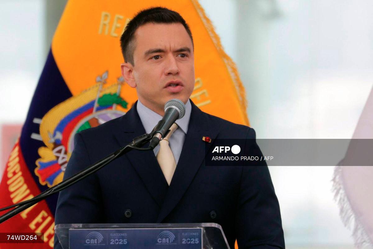 (FILES) Ecuador's re-elected President Daniel Noboa delivers a speech after receiving the credentials from the National Electoral Council (CNE) during a ceremony at the Crystal Palace in the Itchimbia Cultural Centre, in downtown Quito, on May 15, 2025. - AFP