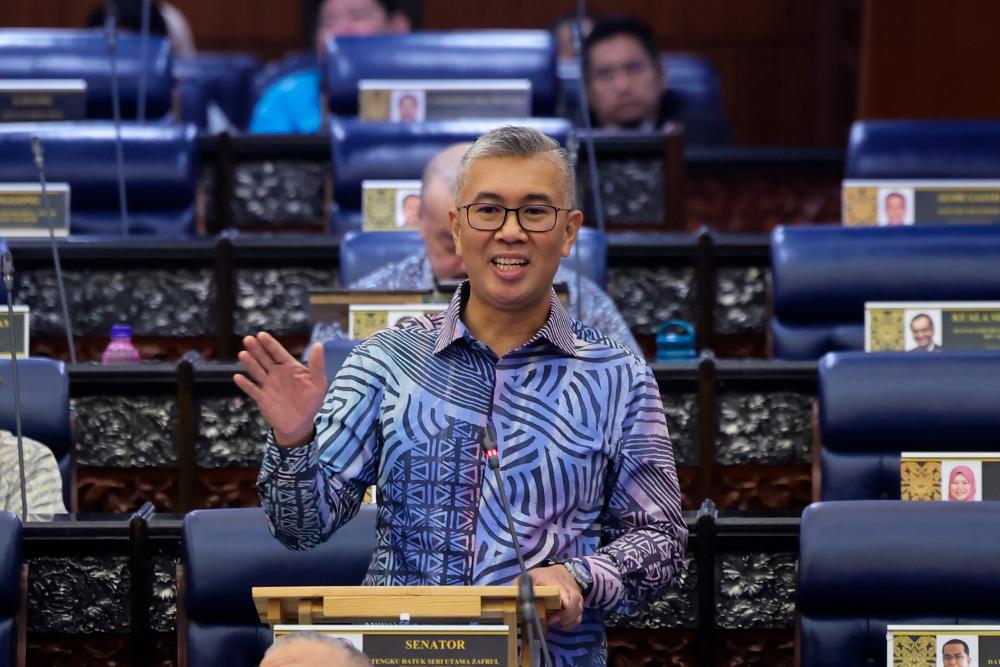 Tengku Zafrul speaking during Minister’s Question Time in the Dewan Rakyat today. – Bernamapic