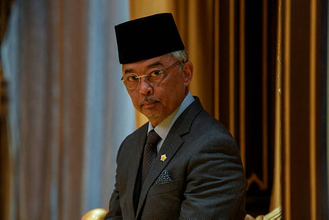 (Video) Agong calls on people to comply with Movement Control Order
