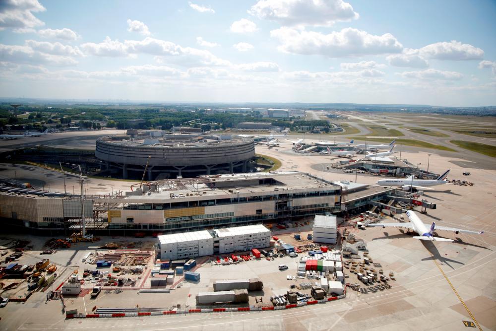 Airplanes on the tarmac at Paris Charles de Gaulle airport. Up to now, IATA estimates governments have provided US$160 billion in aid, loans and tax breaks so that airlines can cover current costs. – REUTERSPIX