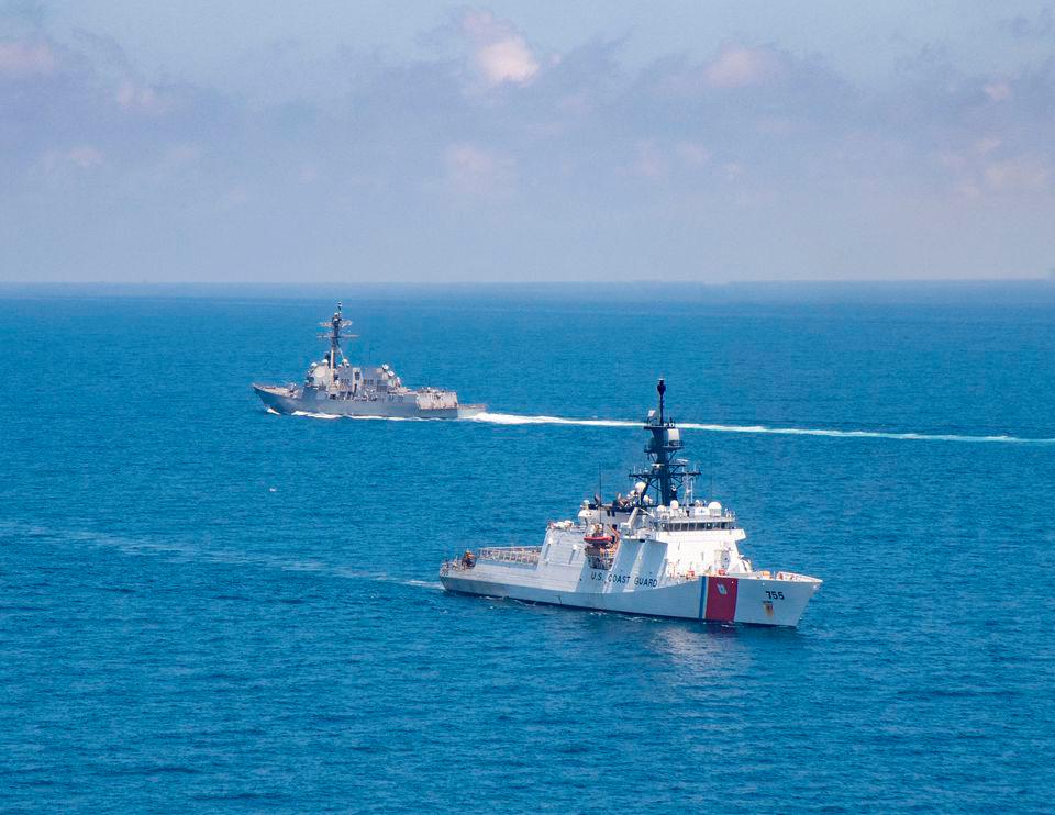 The Arleigh Burke-class guided-missile destroyer USS Kidd and U.S. Coast Guard cutter Munro conduct Taiwan Strait transits August 27, 2021. Picture taken August 27, 2021. REUTERSPIX