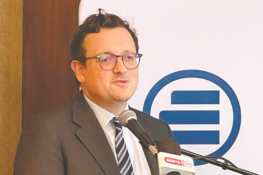 Subran says the volatility of the global market remains a concern for Malaysia.