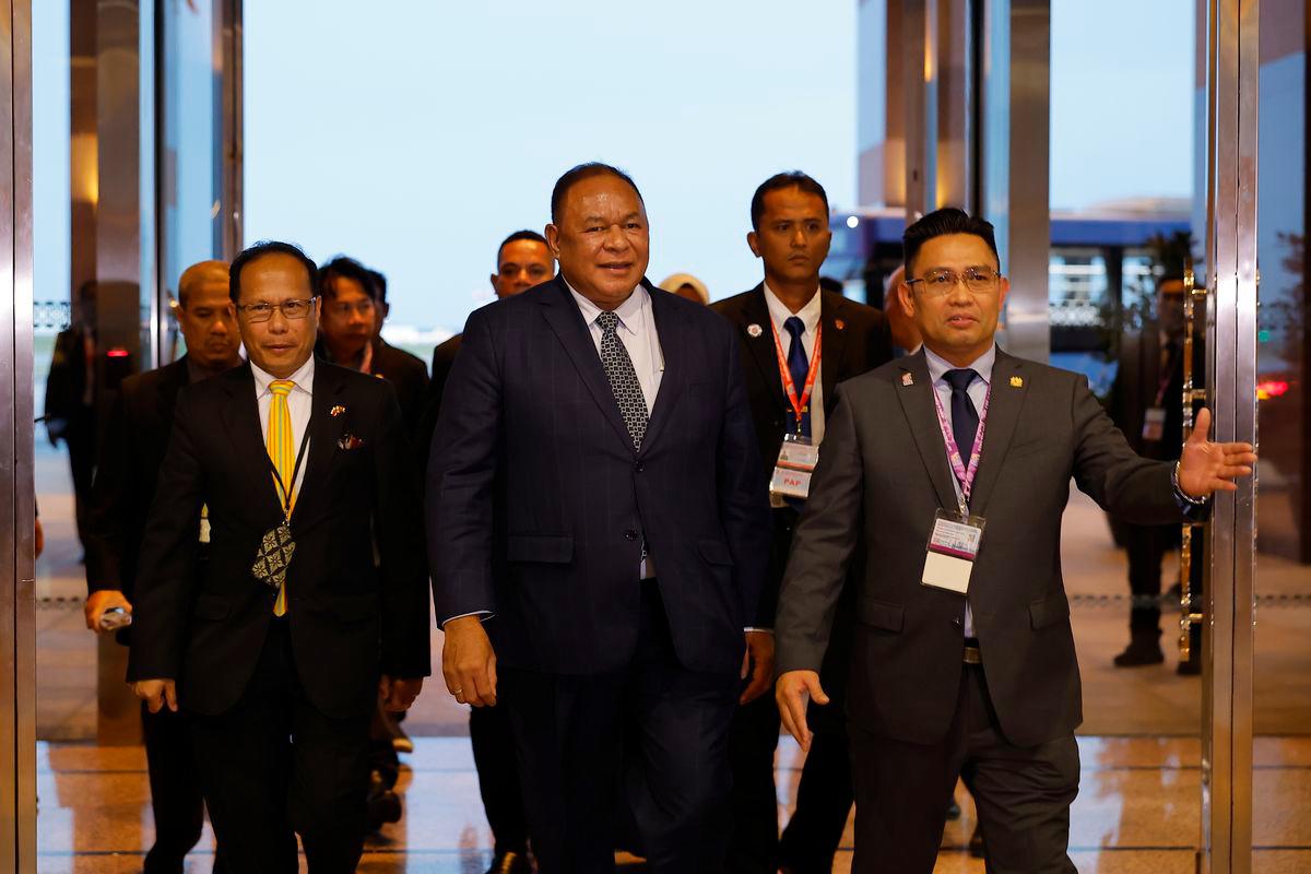 Timor-Leste’s Foreign Minister, Bendito dos Santos Freitas, arrives at Kuala Lumpur International Airport (KLIA) today. - Photo by BERNAMA