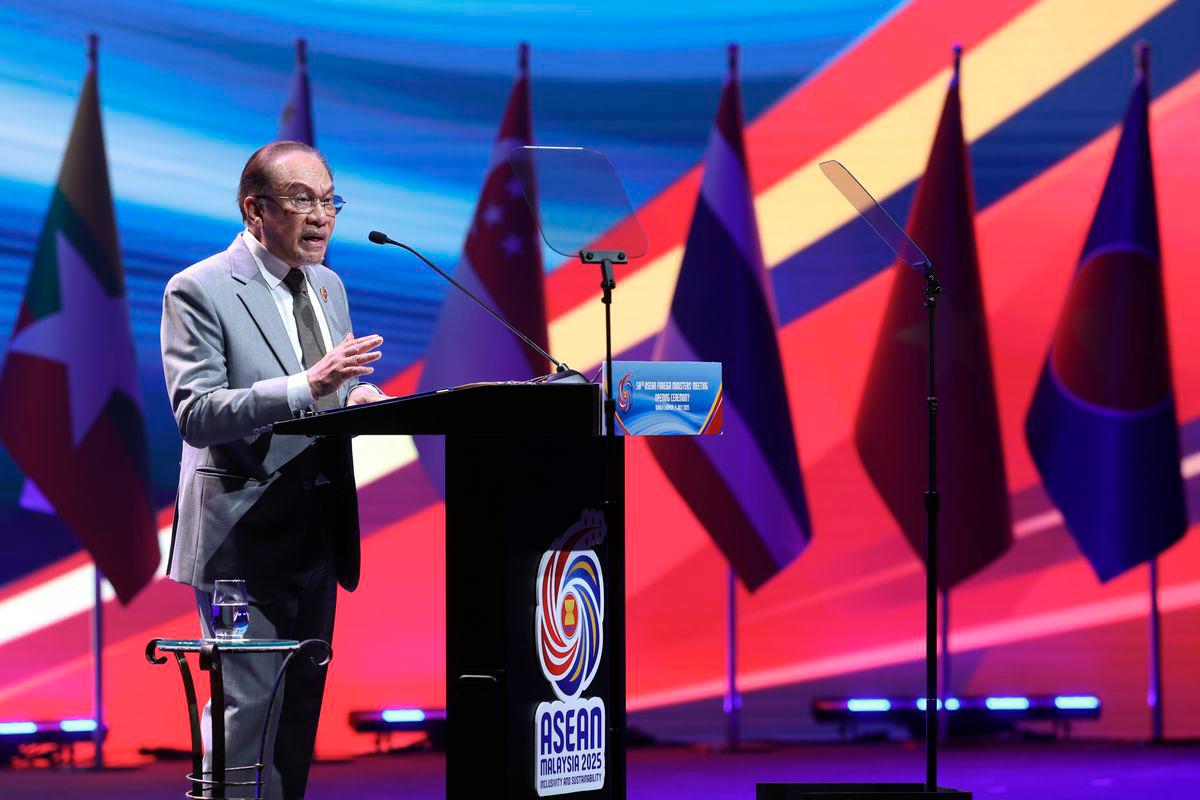 Perdana Menteri Datuk Seri Anwar Ibrahim - FotoBernama