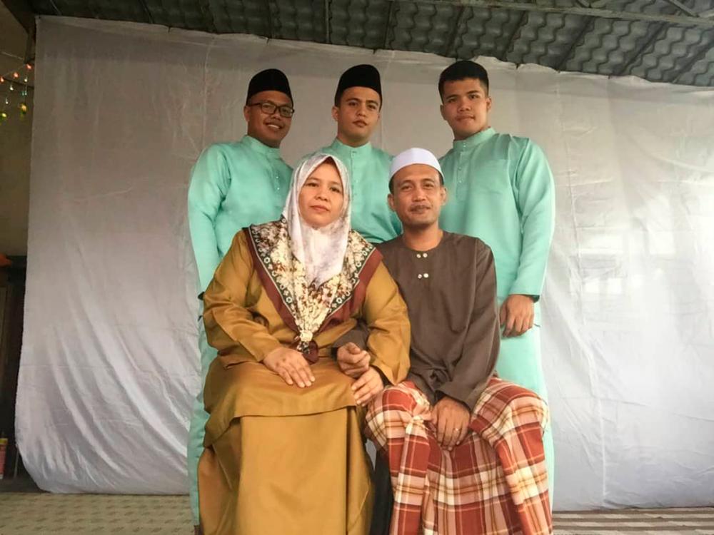 Pn. Aniza Md Isa - Aliff & brothers $!Pn. Aniza Md Isa - Aliff & brothers