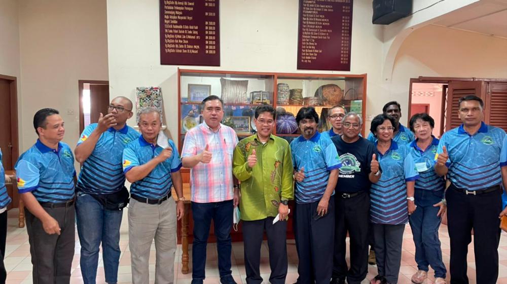 Residents praised for unity, tolerance