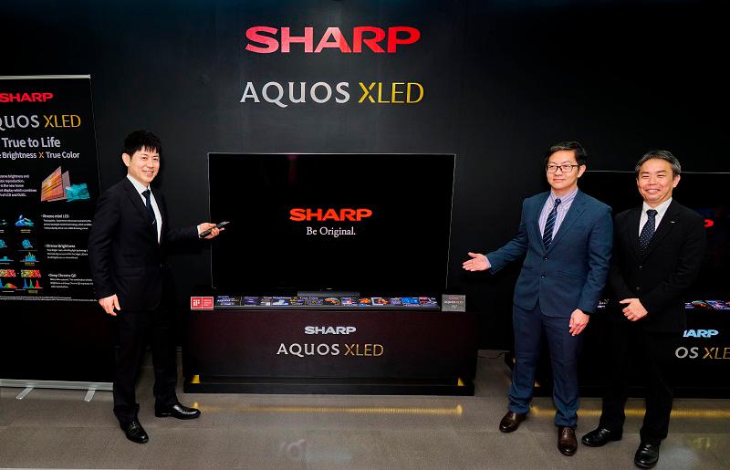 (L-R) Hirofumi Okamoto BU President of Sharp Corporation’s TV Systems Business Unit, Nick Chen BU Vice President TV Systems Business Unit, Daisuke Hirasawa Division Manager, Global Products Planning Division during the launch ceremony.