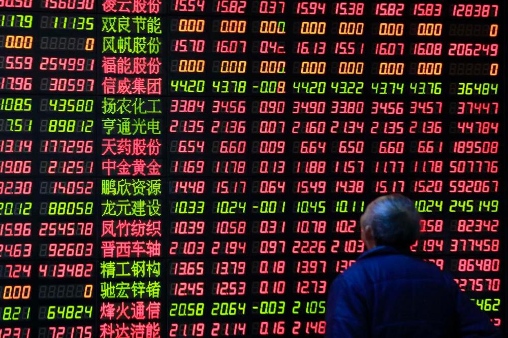 Asian stocks extend losses as pandemic fears grow