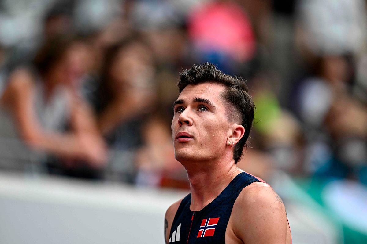 Norway’s Jakob Ingebrigtsen reacts after competing in the men’s 1500m heats during the World Athletics Championships in Tokyo on September 14, 2025. - Jewel SAMAD / AFP