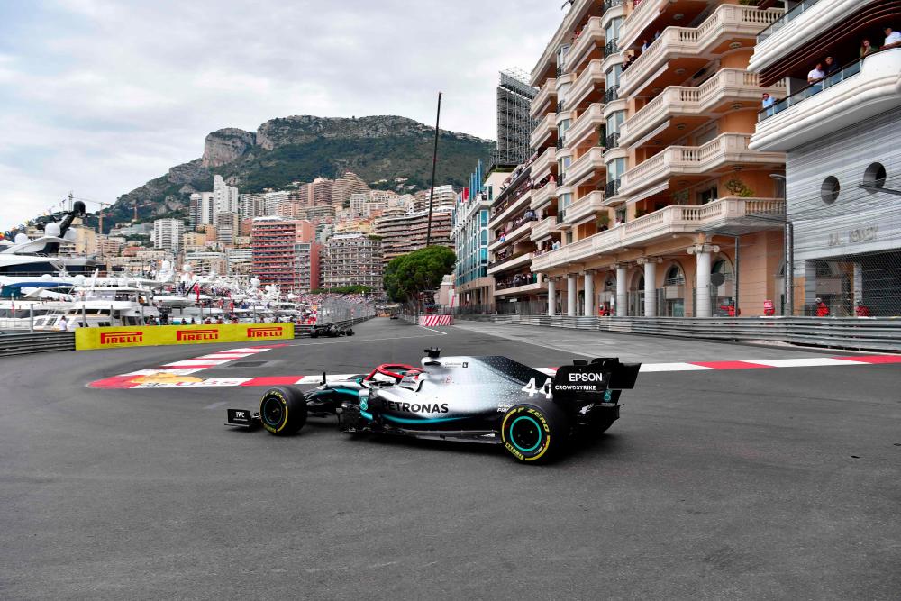 Mercedes' British driver Lewis Hamilton competes to win during the Monaco Formula 1 Grand Prix at the Monaco street circuit on May 26, 2019 in Monaco. — AFP