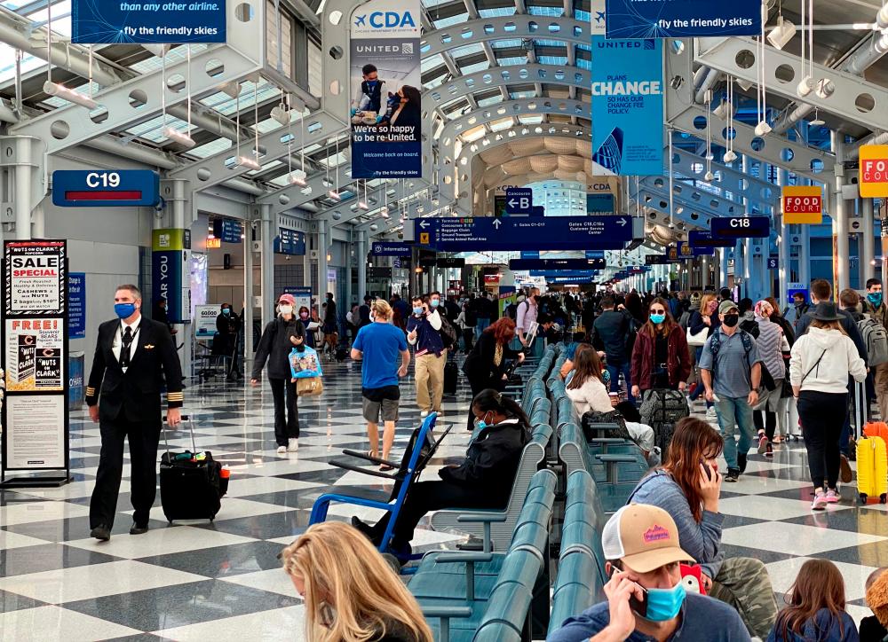 Chicago O’Hare International Airport. As the Covid-19 pandemic has ushered in the era of video meetings, US airlines have suffered a steep decline in the lucrative category of travel, the business class. They do expect a rebound – just not right away. – AFPPIX