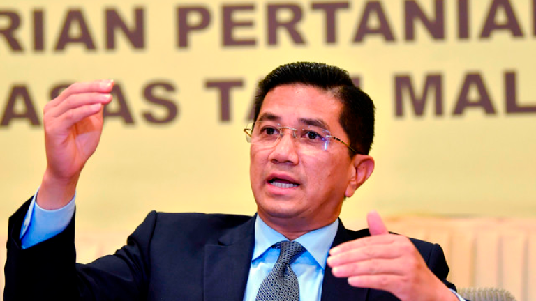 Only up to 10% of managerial, supervisory staff in CMCO areas can work from office - Azmin