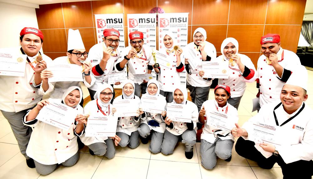 The MSU contigent at the 3rd Selangor International Culinary Festival (SICF 2021).