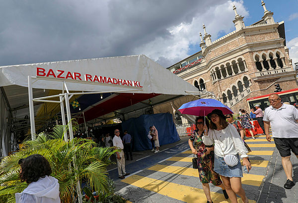 The new Bazar Ramadan KL on Jalan Raja, May 7, 2019. — Sunpix by Asyraf Rasid