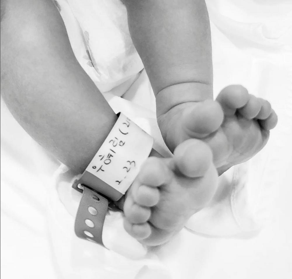 The photo Lim shared showing her newborn son’s feet. – Instagram/@wg_lim $!The photo Lim shared showing her newborn son’s feet. – Instagram/@wg_lim