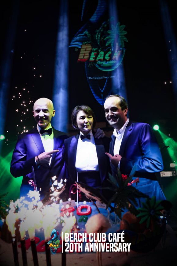 From left: Clini, Ng and Pernod Ricard Malaysia managing director Sebastien Mouquet.