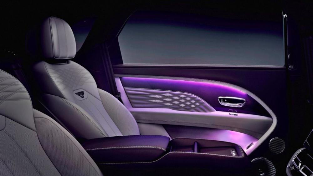 Bentley Bentayga EWB Azure Provides The Ultimate In Seating Comfort $!Bentley Bentayga EWB Azure Provides The Ultimate In Seating Comfort