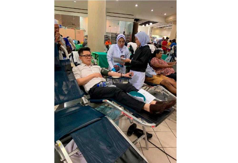 Donors doing their part during the blood donation drive, at Selayang Mall on Sept 8, 2019.