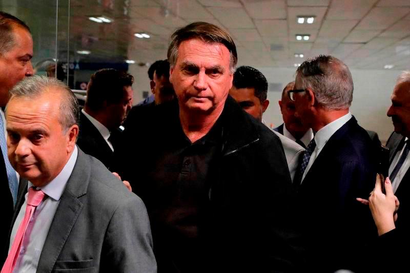 Bolsanaro (in the centre) - AFPpix