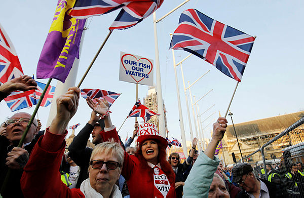 Pro-Brexit supporters rally outside the Houses of Parliament in central London on March 29, 2019 after MPs voted down the government’s Brexit deal for a third time. — AFP