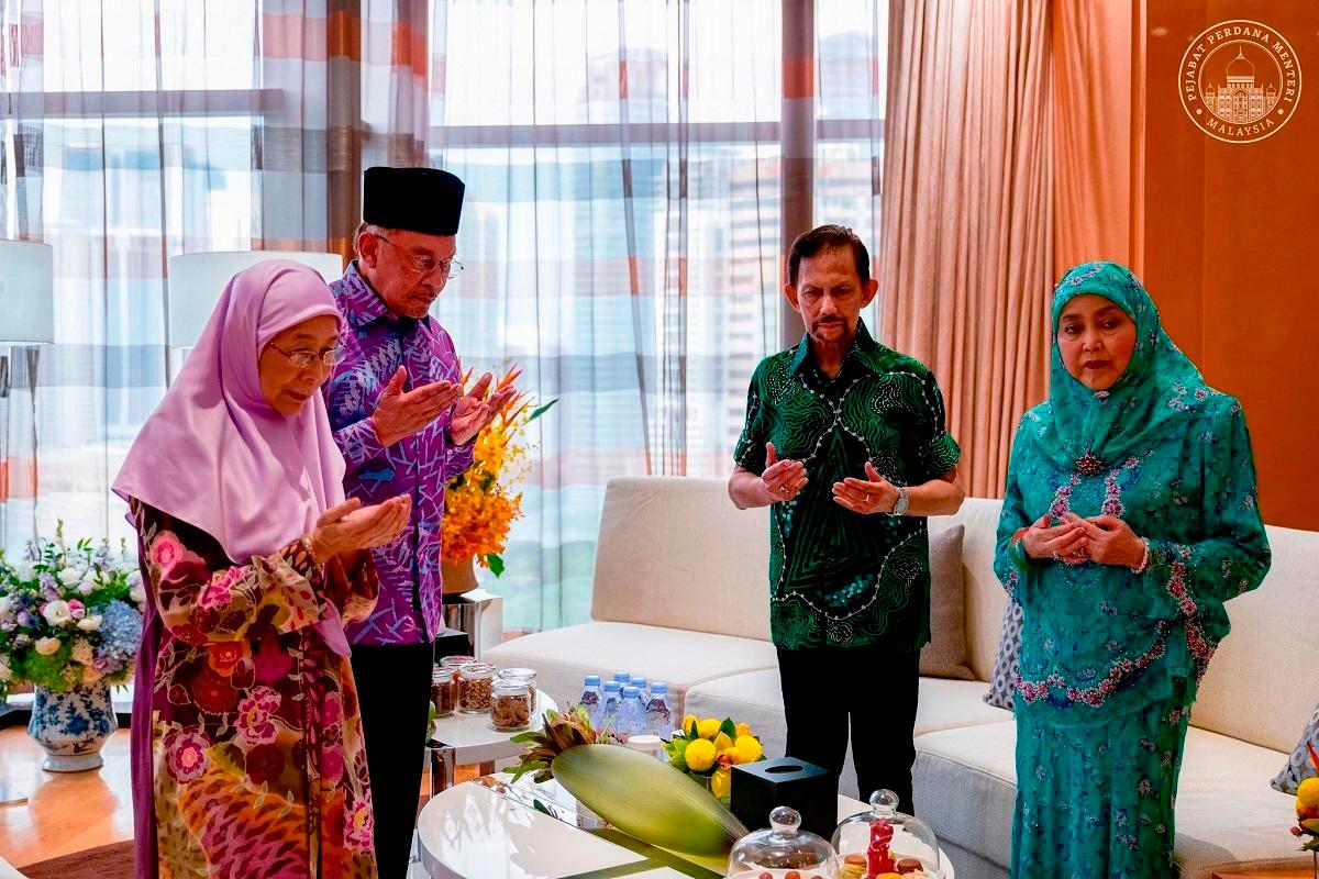 Gambar: Anwar Ibrahim/FB