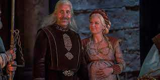 Paddy Considine and Sian Brooke as King Viserys and Queen Aemma. – BUZZFEED