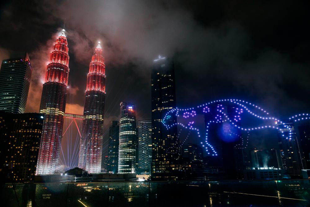 Thrilling drone light show by 33.3. –PICS BY 33.3.CO