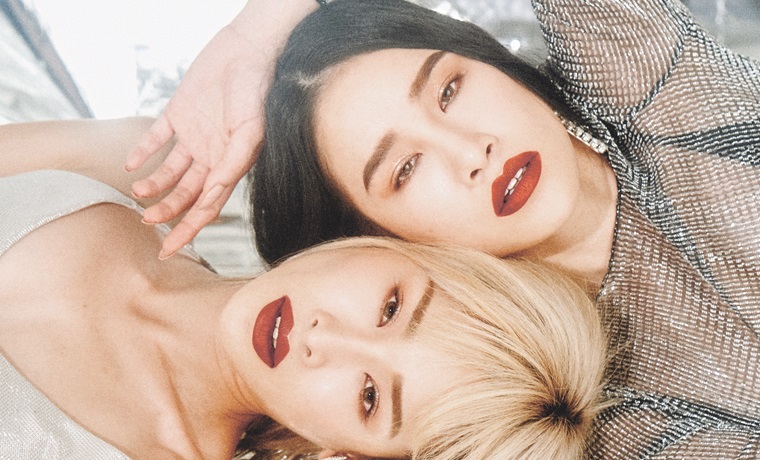 Cherrie Liong (L) and Evangeline Liong.