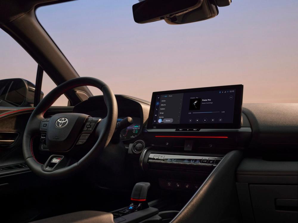 All-New Toyota C-HR Makes Its Global Debut $!All-New Toyota C-HR Makes Its Global Debut