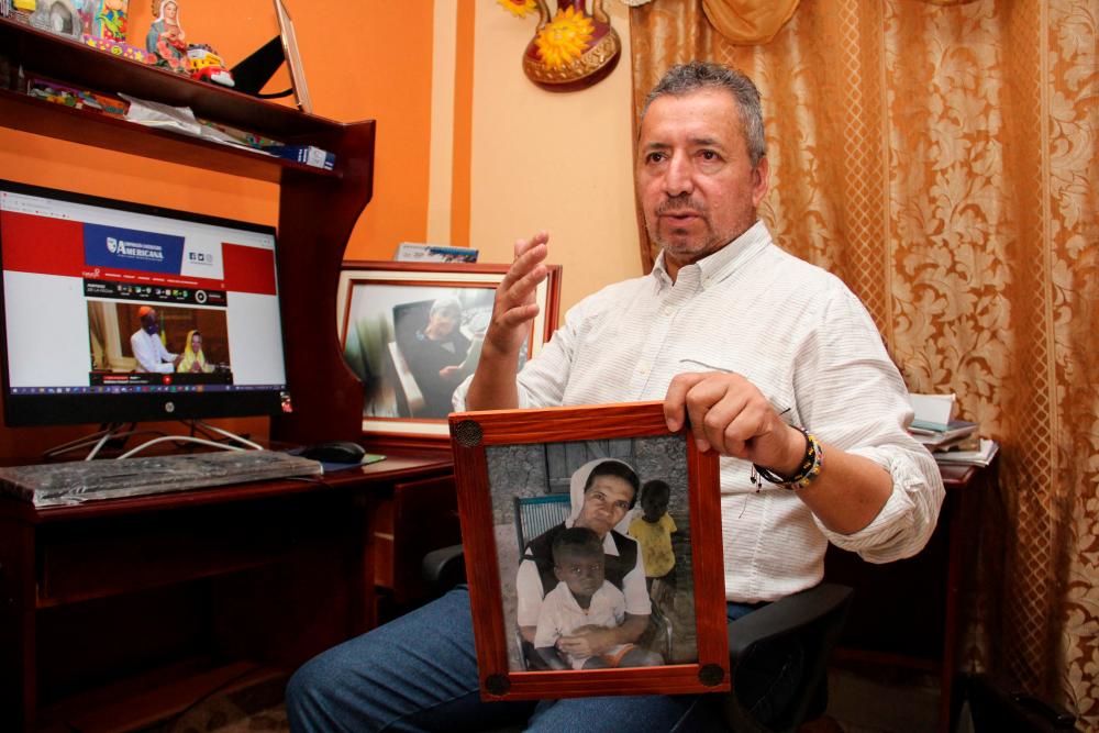 Edgar Narváez, brother of Colombian nun Gloria Cecilia Narvaez, talks after receiving the news of his sister's release in Pasto, Colombia on October 9, 2021. A Franciscan nun from Colombia kidnapped by jihadists in Mali in 2017 was freed Saturday, said a statement from Mali's presidential office. -AFPPix